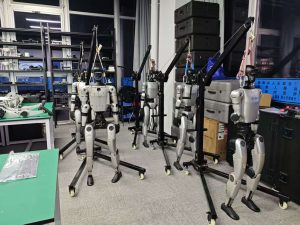 深耕专业，筑梦未来：走进疆灵科技无人机机器人维修培训实景