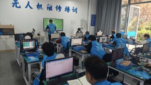 笃学精技，筑梦蓝天 —— 疆灵科技无人机维修课堂纪实