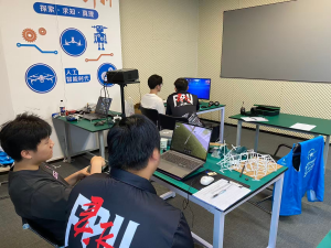 室内穿越机模拟实训：夯实功底，练就专业飞手