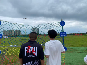 云端逐梦，武汉疆灵科技两万平空域畅飞无界