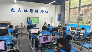 武汉疆灵科技低空智能培训班火热招生，真机实操学好无人机维修